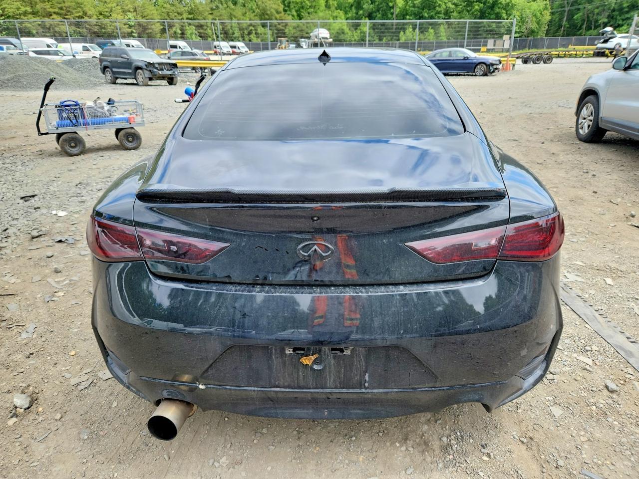 2017 Infiniti Q60 2.0T Premium - Image 6
