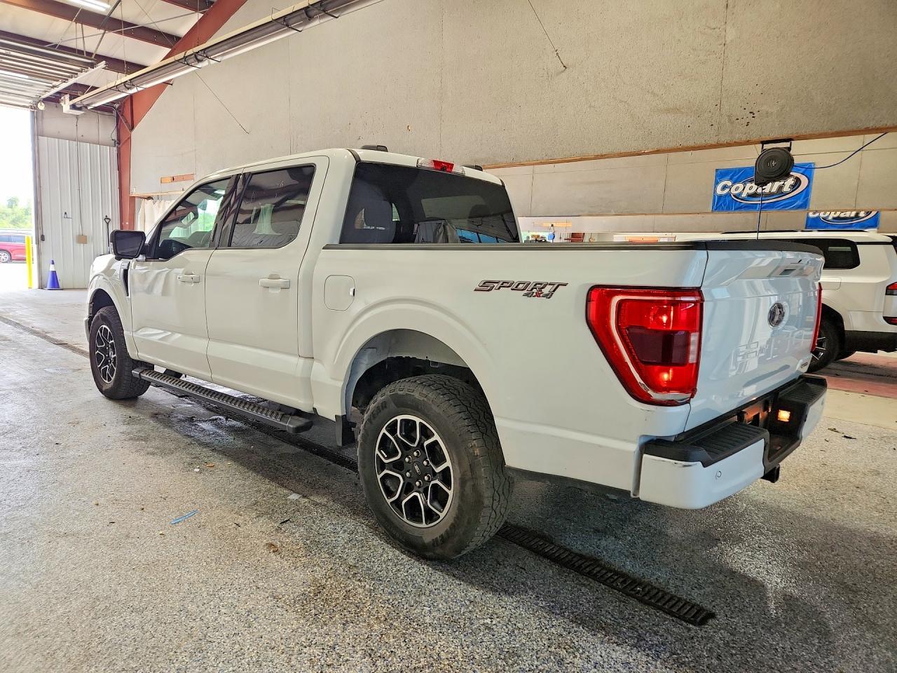 2022 Ford F-150 Supe - Image 2