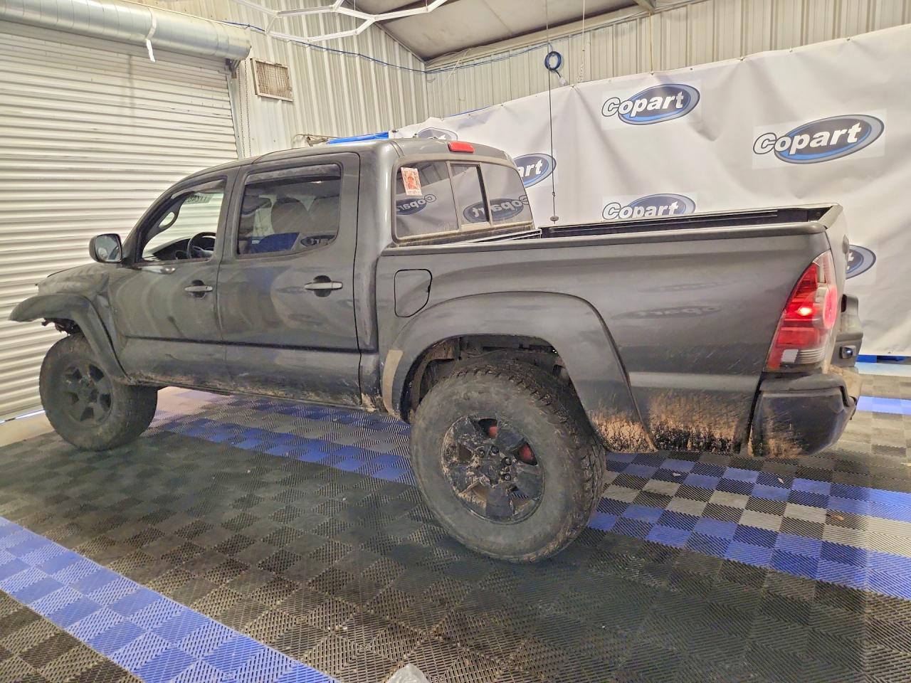 2011 Toyota Tacoma Double Cab - Image 2
