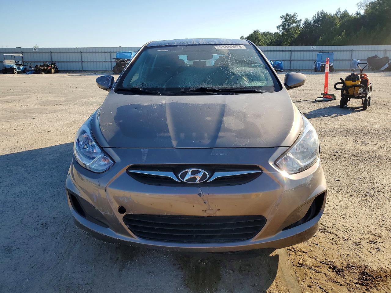 2013 Hyundai Accent Gs - Image 5