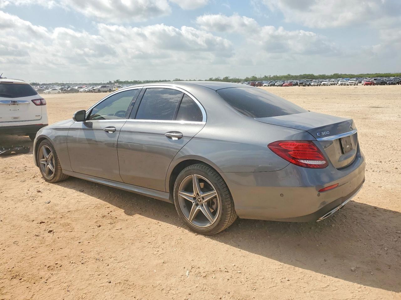 2017 Mercedes-Benz E 300 - Image 2