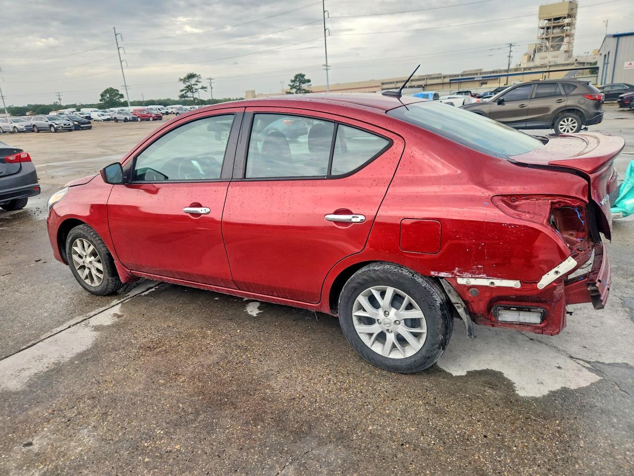 2019 Nissan Versa Sv - Image 2