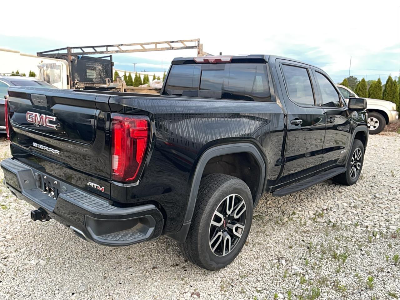 2021 GMC Sierra K1500 At4 - Фото 4