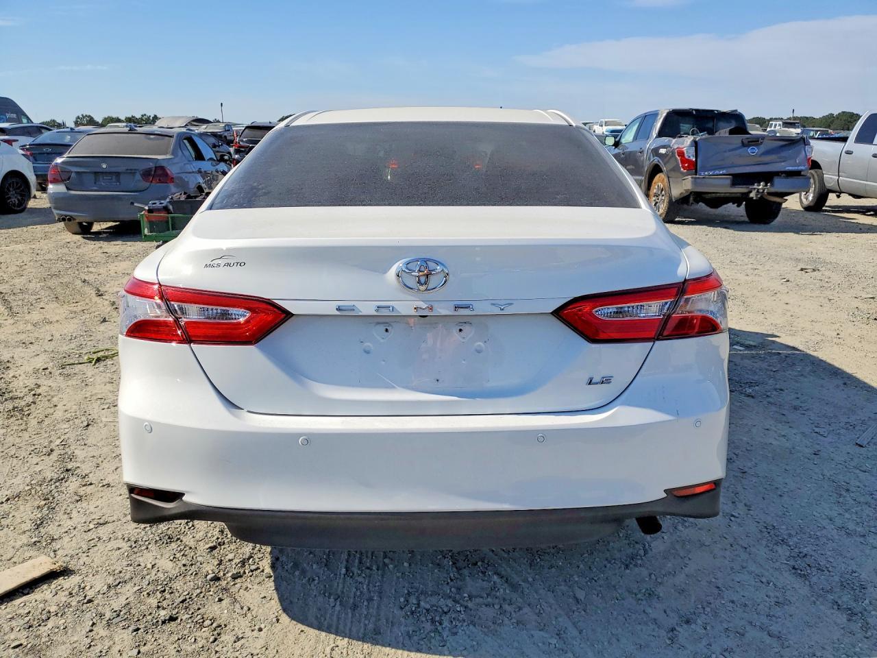 2018 Toyota Camry Le - Фото 6