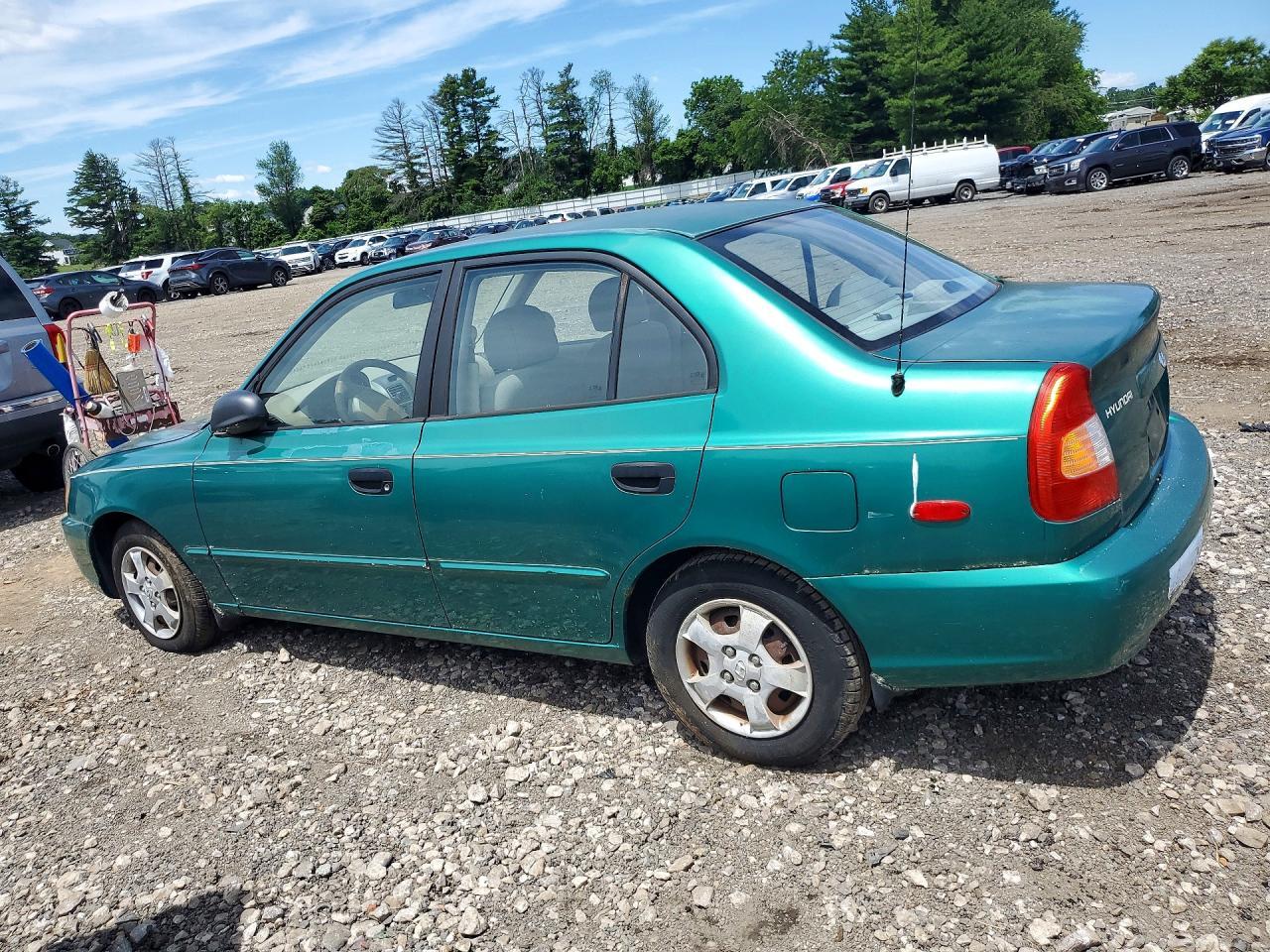 2001 Hyundai Accent Gl - Image 2