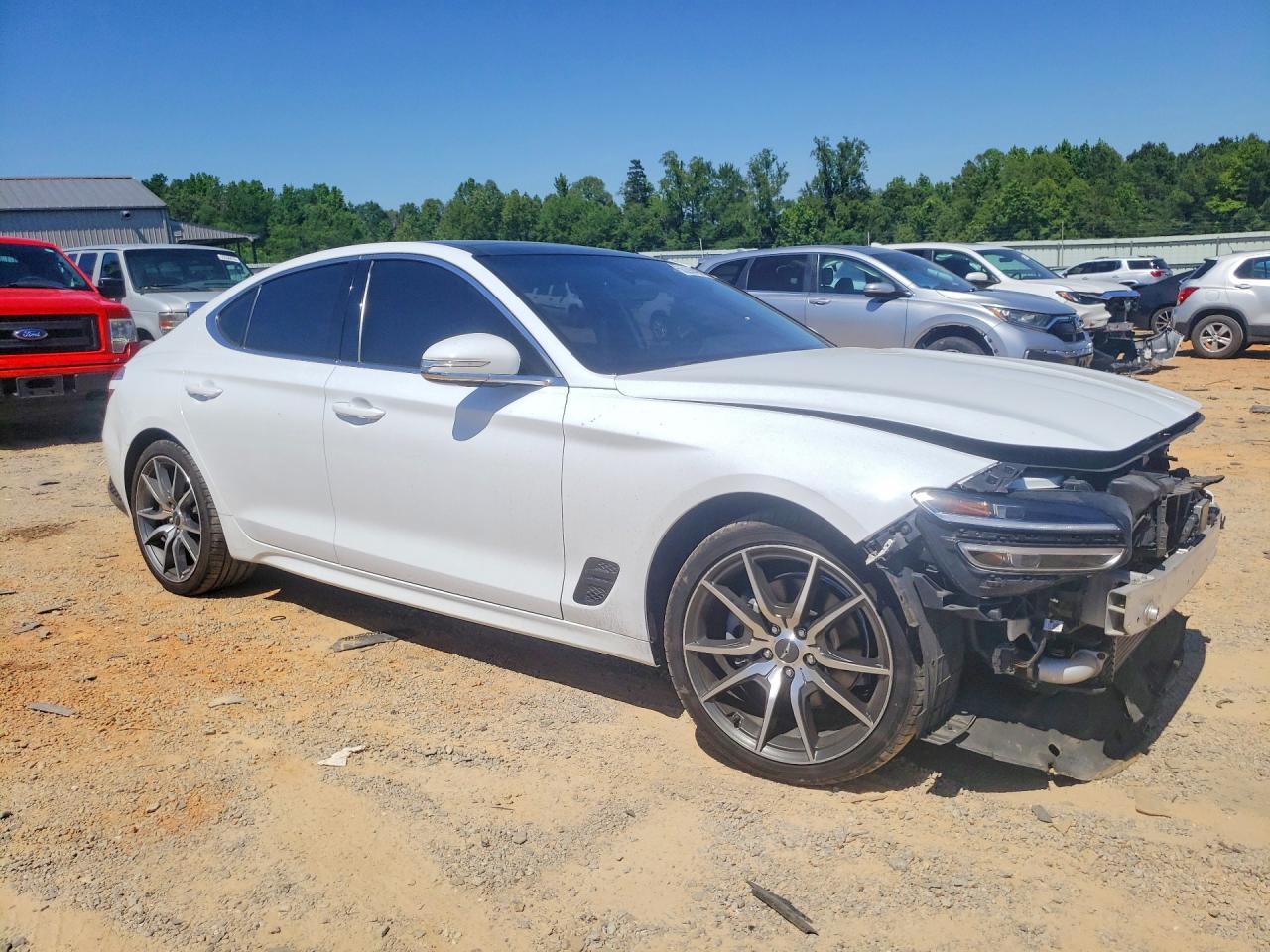 2022 Genesis G70 2.0T - Image 4