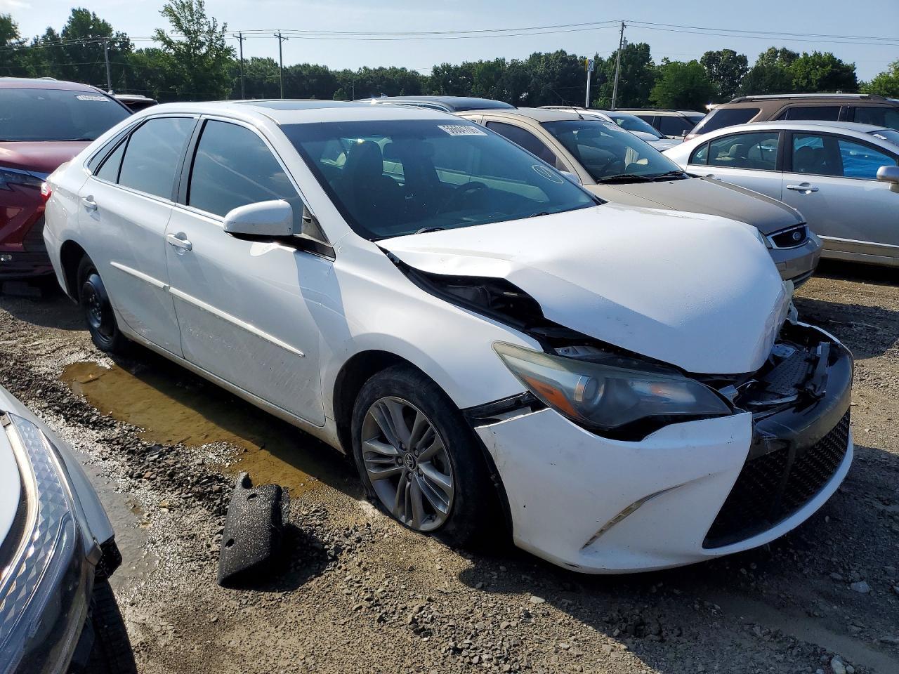 2016 Toyota Camry Se - Image 4