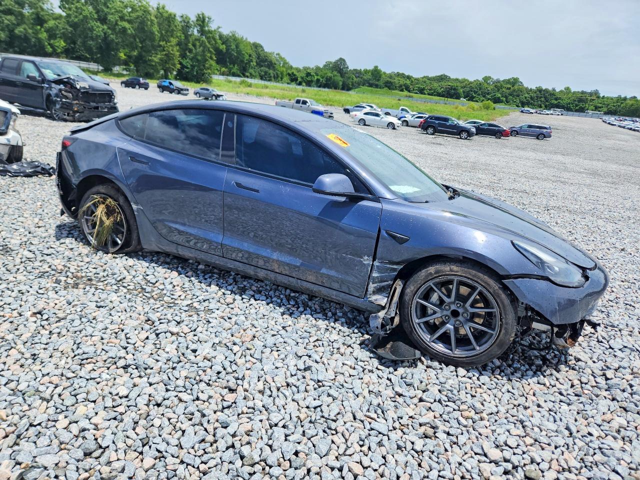 2022 Tesla Model 3 - Фото 4