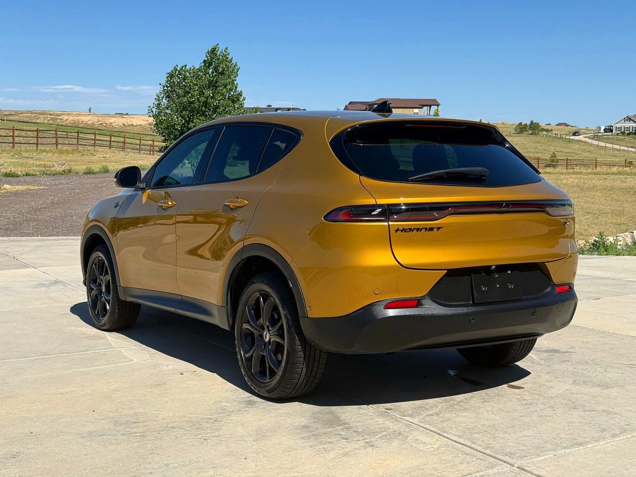 2024 Dodge Hornet Gt - Image 3