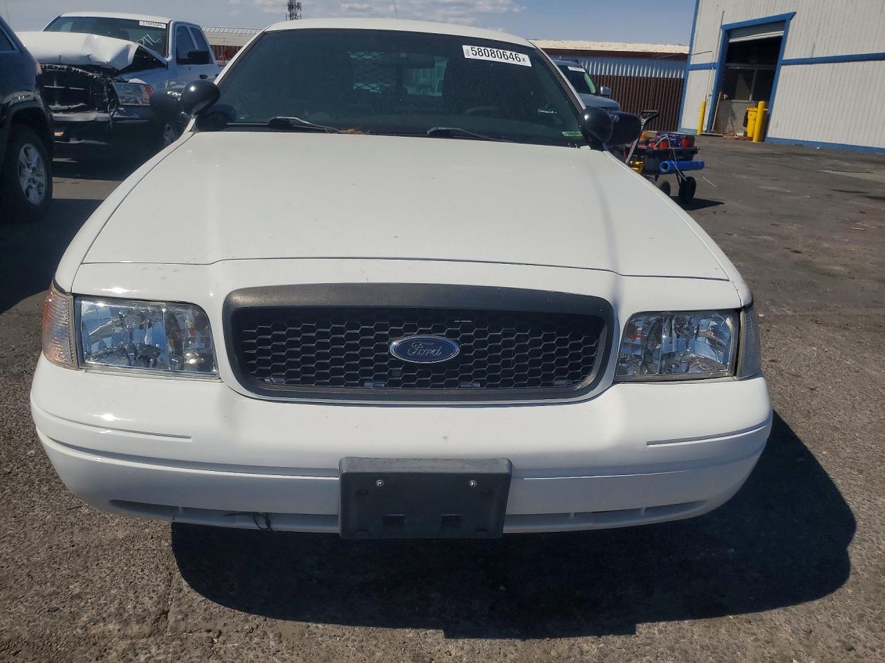 2011 Ford Crown Victoria Police Interceptor - Фото 5