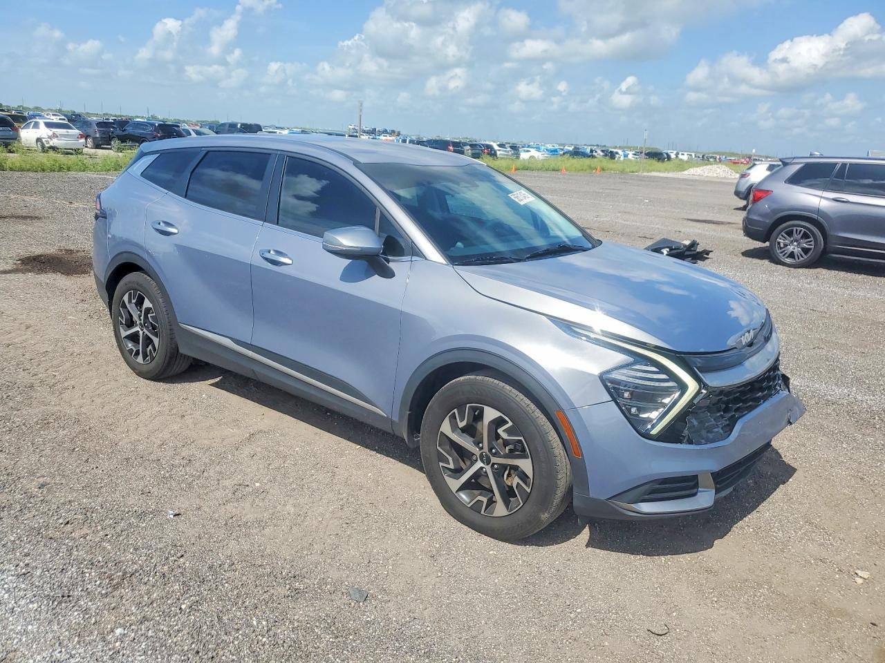 2024 Kia Sportage Ex - Image 4