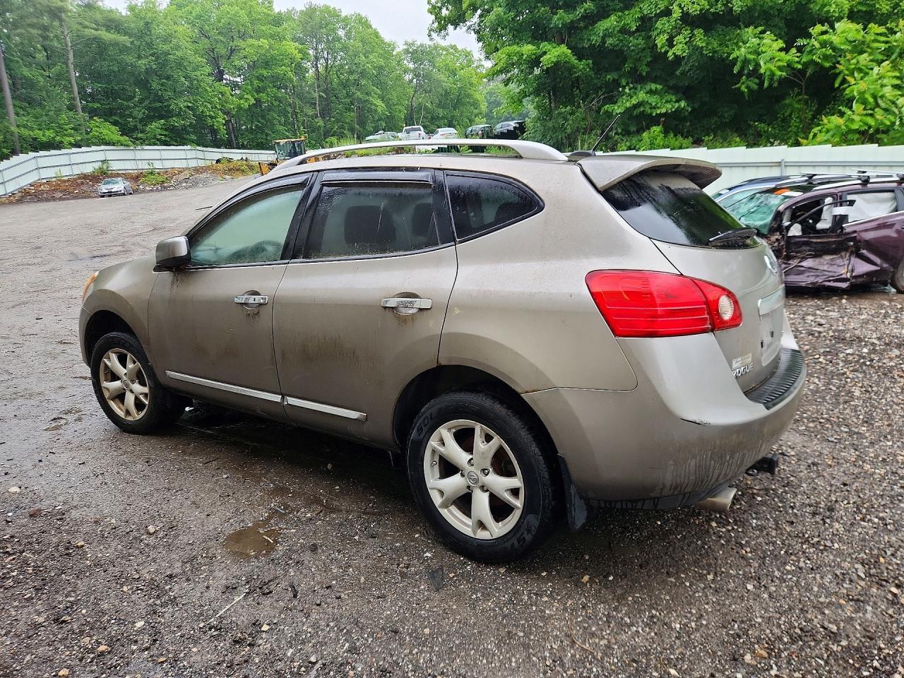 2011 Nissan Rogue S - Фото 2