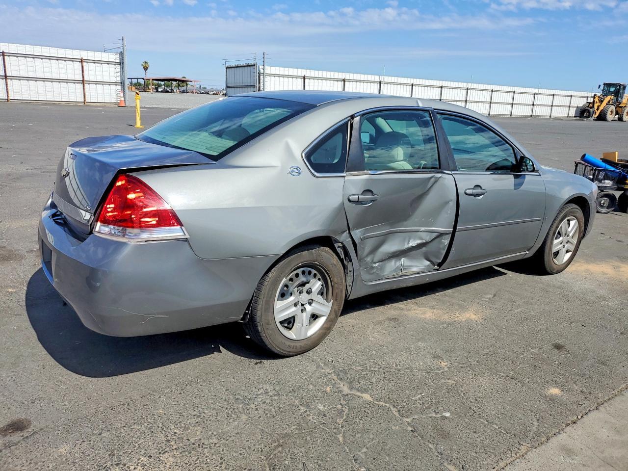 2008 Chevrolet Impala Ls - Image 3
