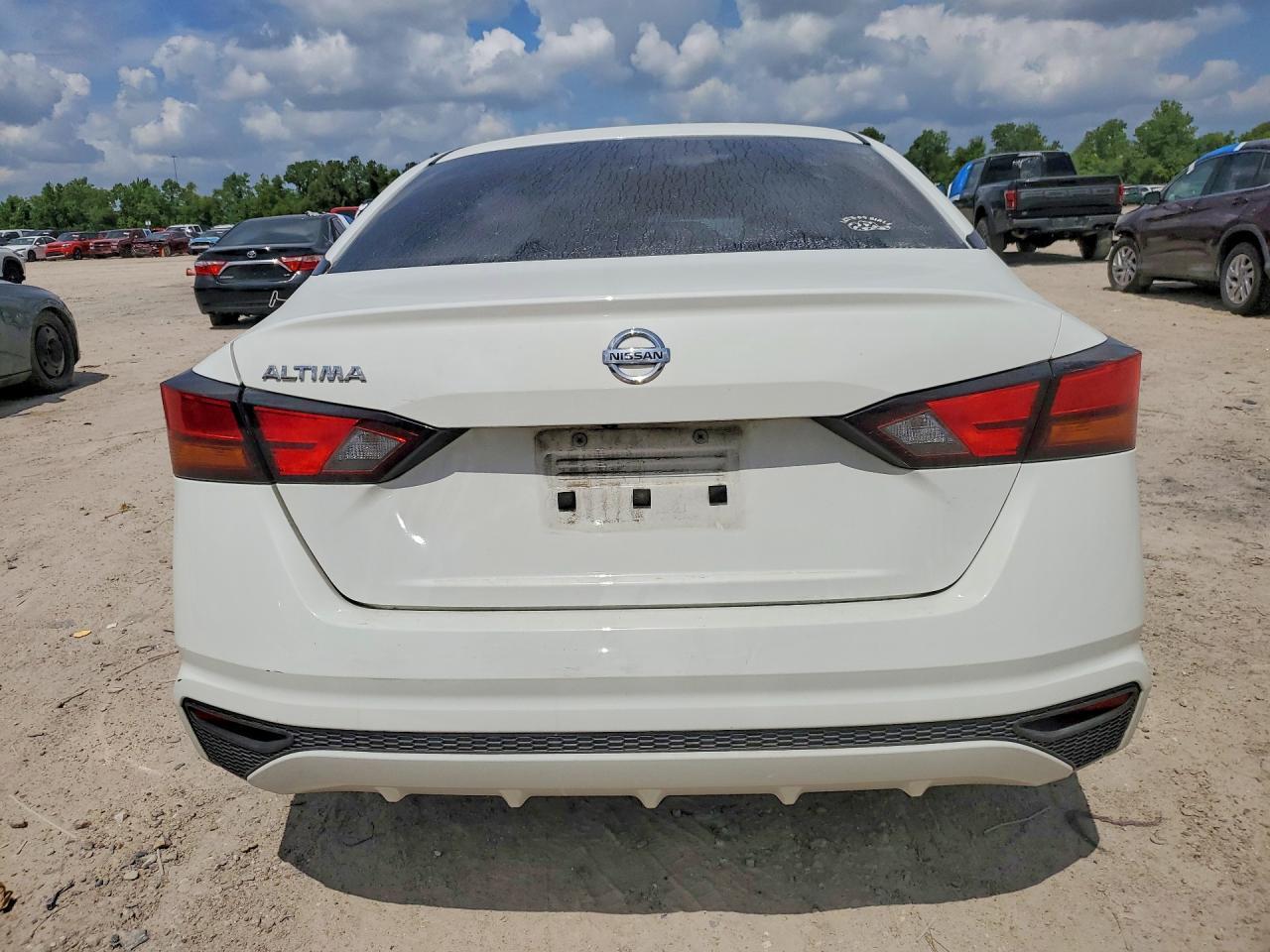 2022 Nissan Altima S - Фото 6