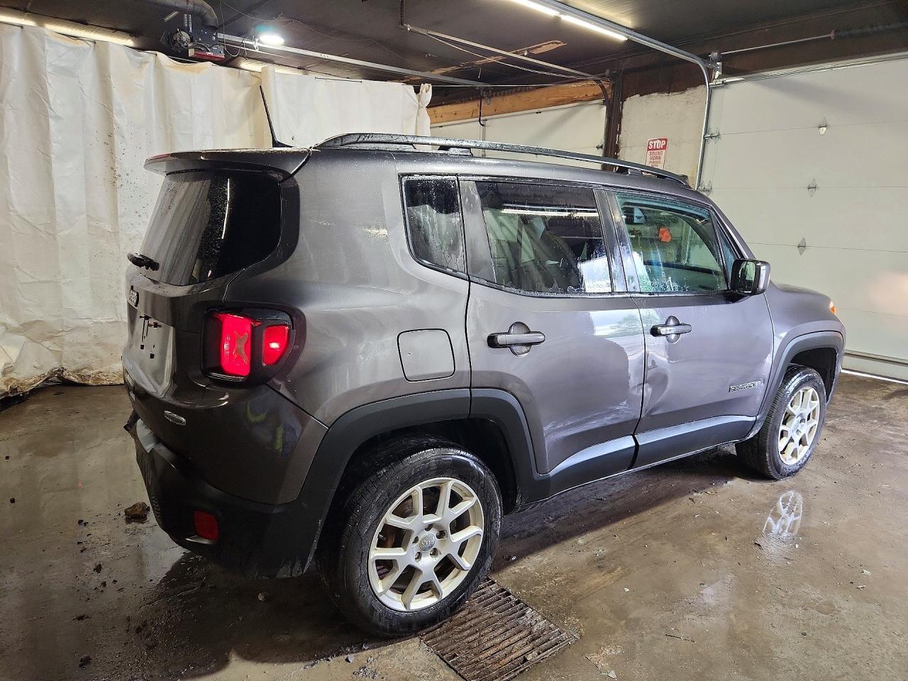2021 Jeep Renegade Latitude - Фото 3