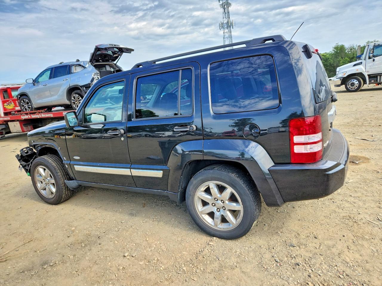 2012 Jeep Liberty Sport - Image 2