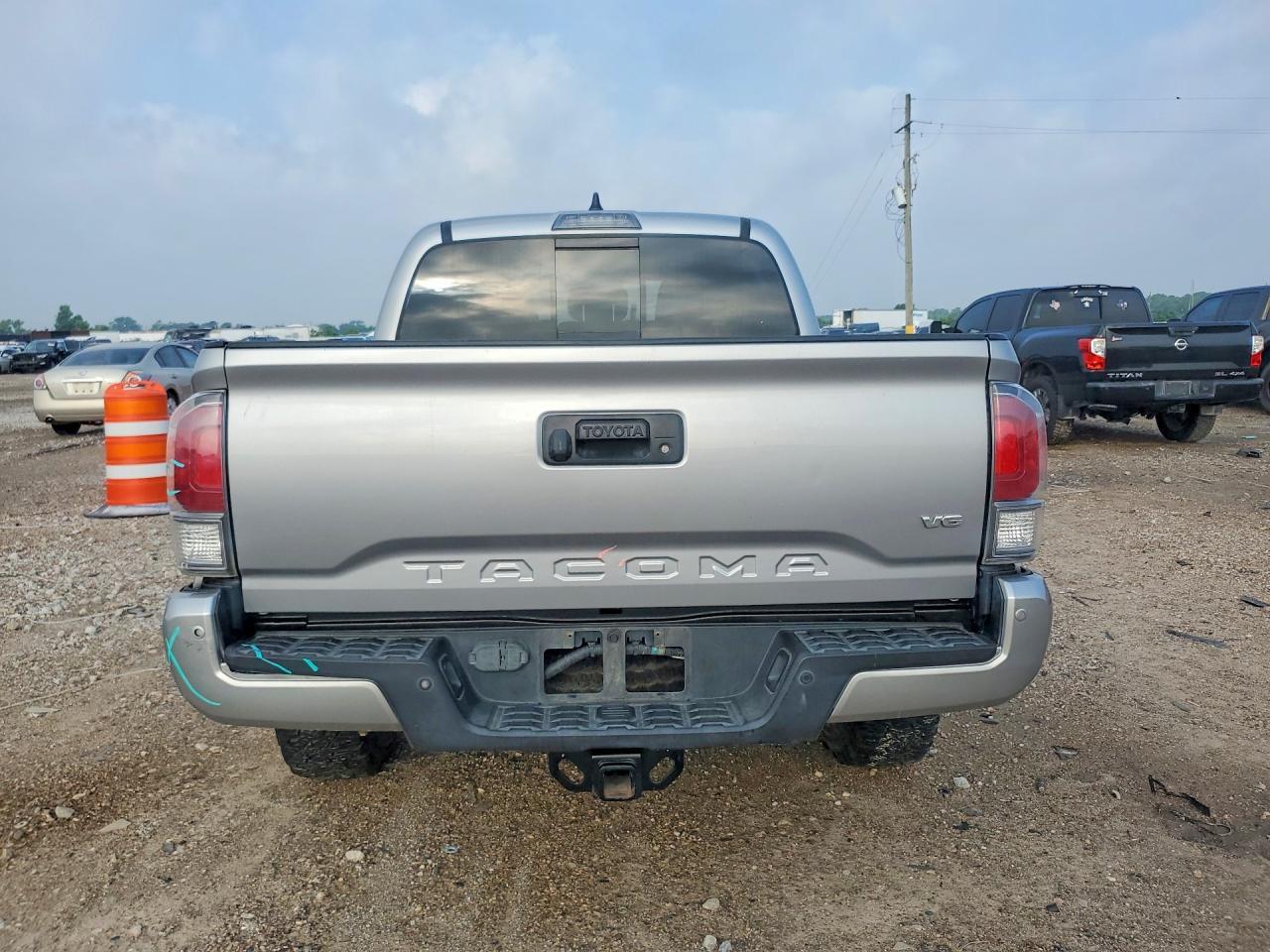 2021 Toyota Tacoma Trd Off-Road - Image 6