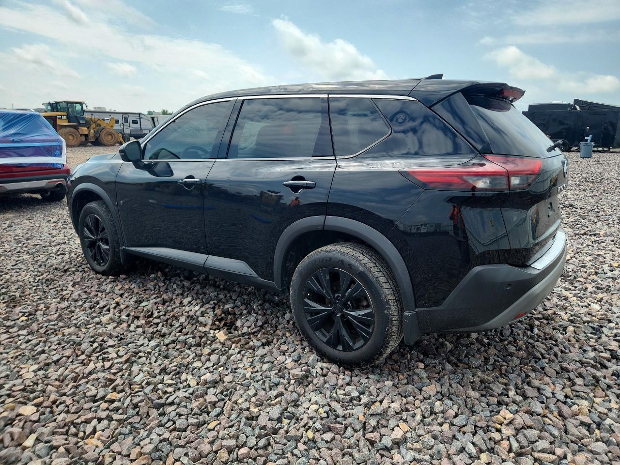 2021 Nissan Rogue Sv - Фото 2