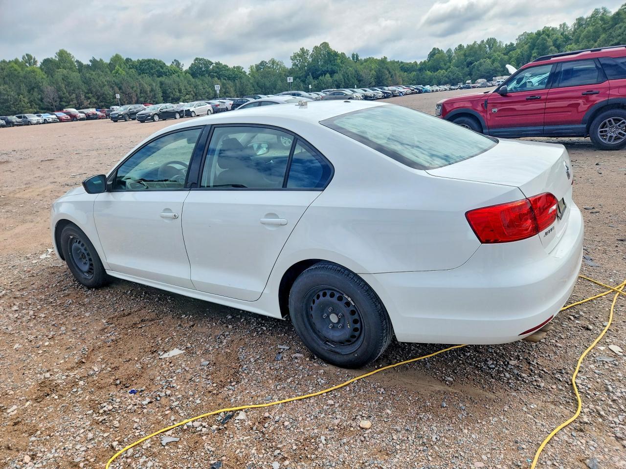 2014 Volkswagen Jetta Base - Фото 2