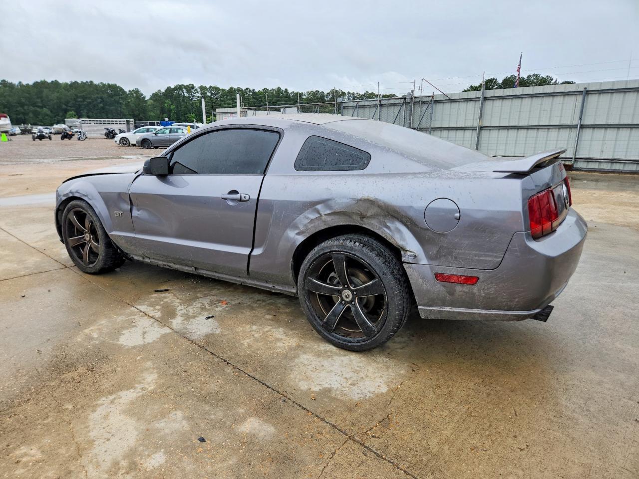 2006 Ford Mustang Gt - Image 2