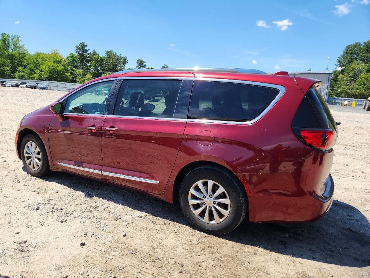 2018 Chrysler Pacifica Touring L Plus - Фото 2