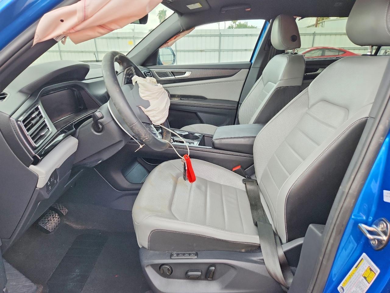2024 Volkswagen Atlas Cross Sport Sel - Image 7