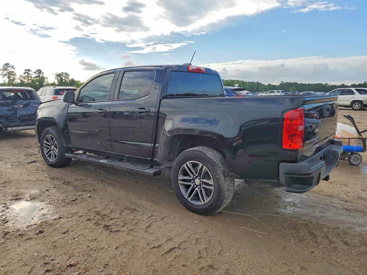 2021 Chevrolet Colorado - Image 2