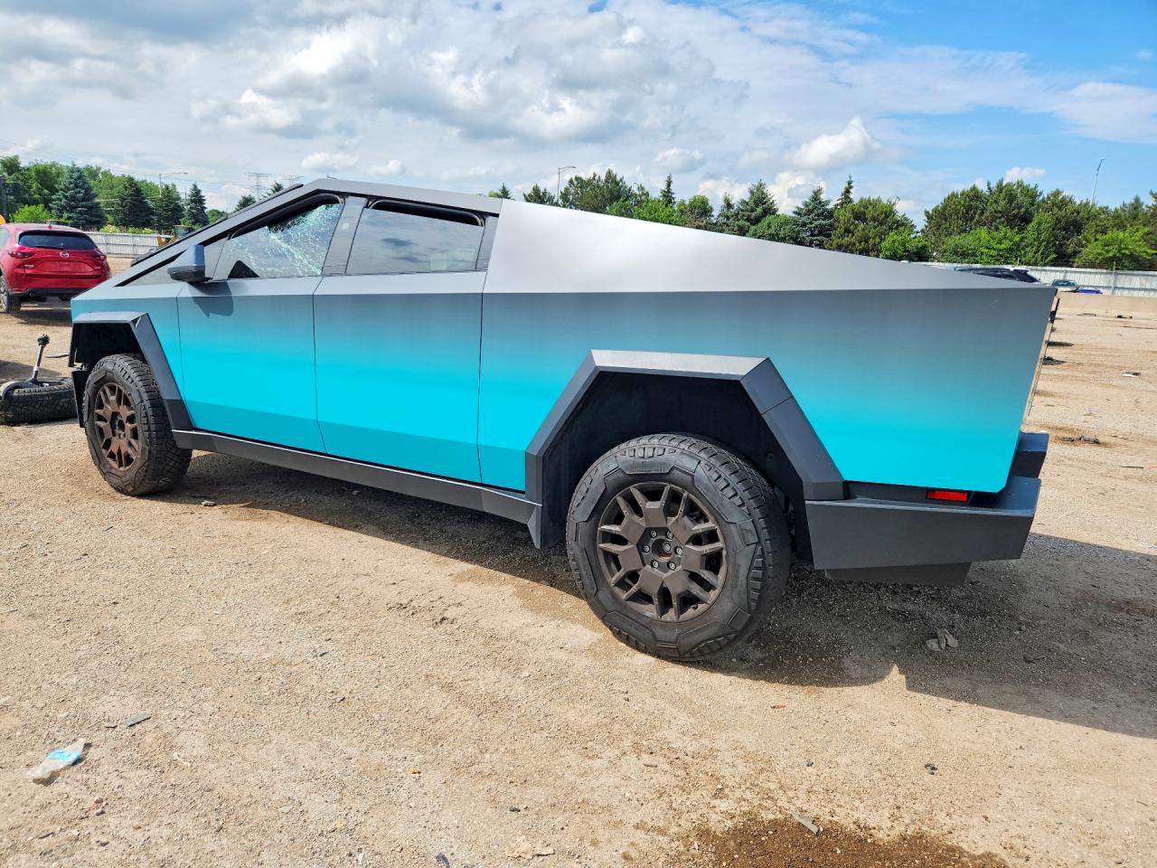 2024 Tesla Cybertruck - Фото 2