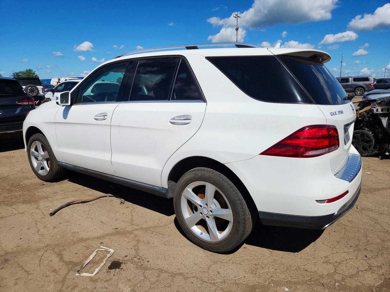 2016 Mercedes-Benz Gle 350 4Matic - Фото 2