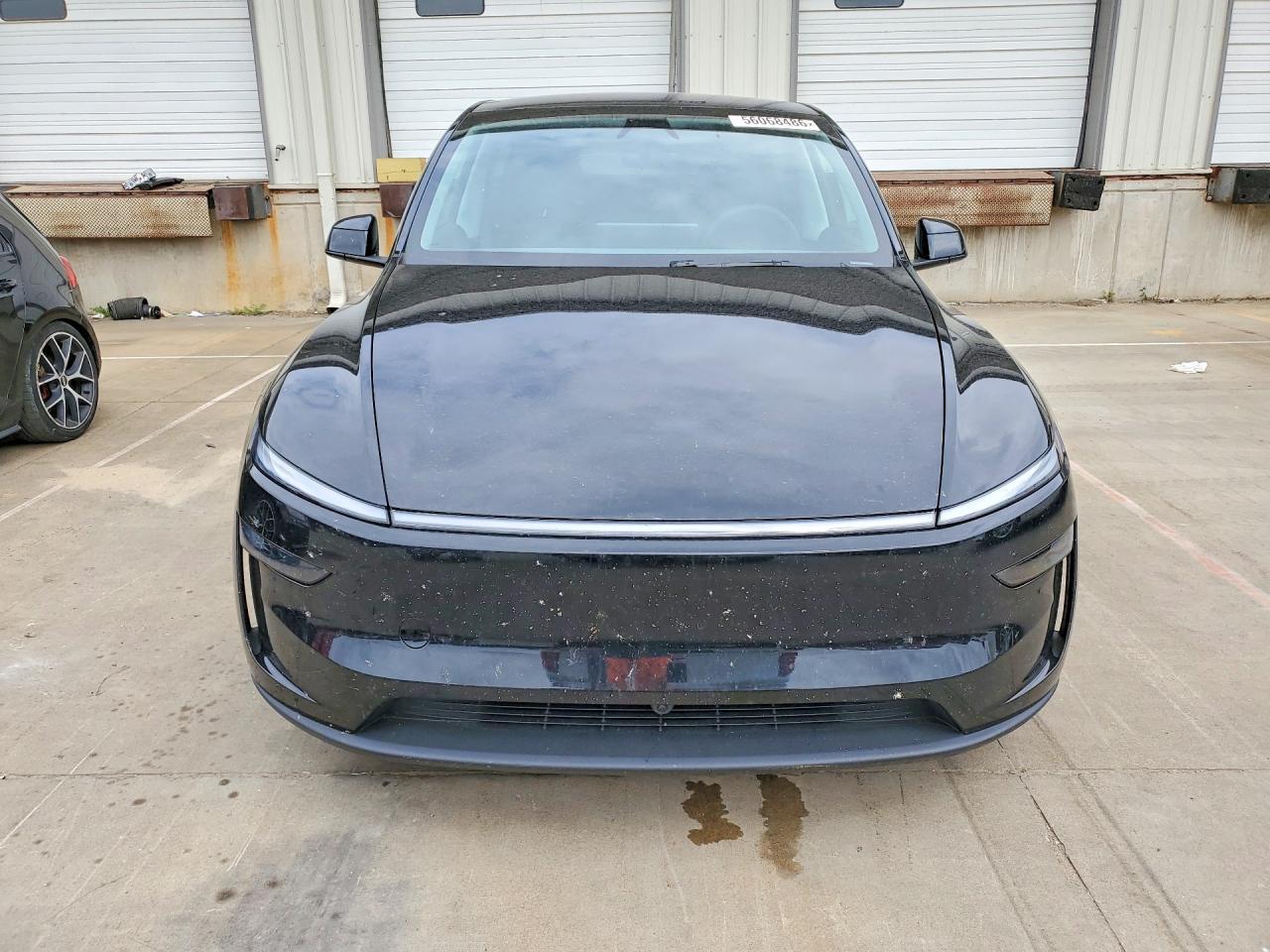 2026 Tesla Model Y - Image 5