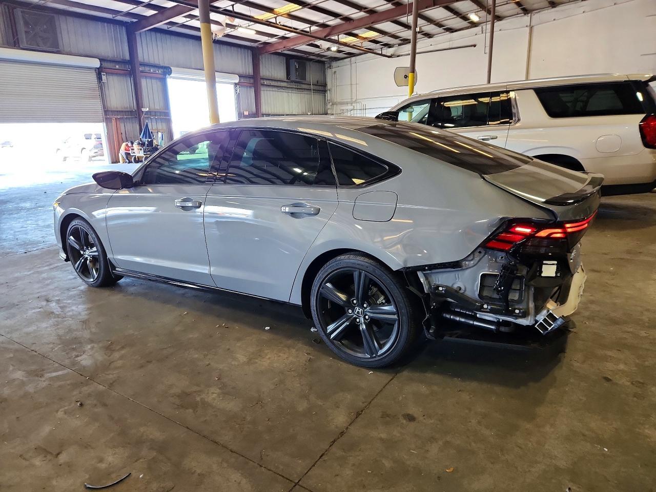 2025 Honda Accord Hybrid Sport-L - Фото 2
