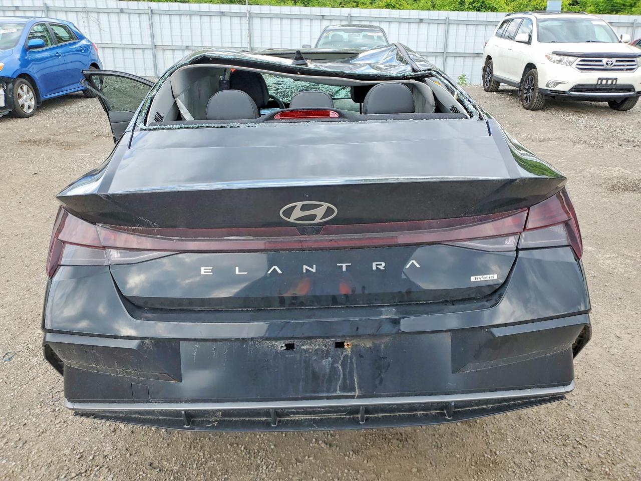 2025 Hyundai Elantra Limited - Фото 6
