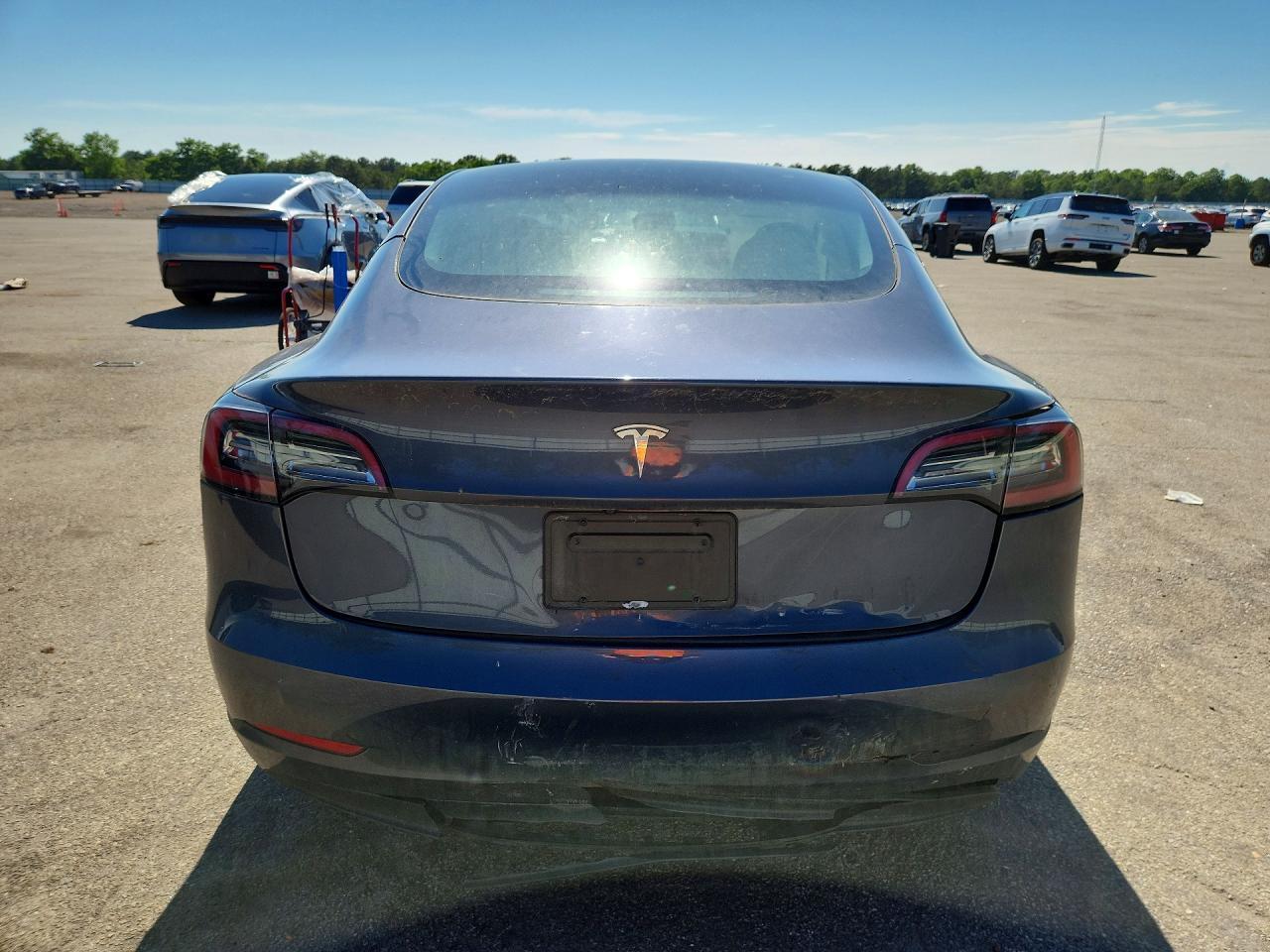 2023 Tesla Model 3 - Image 6