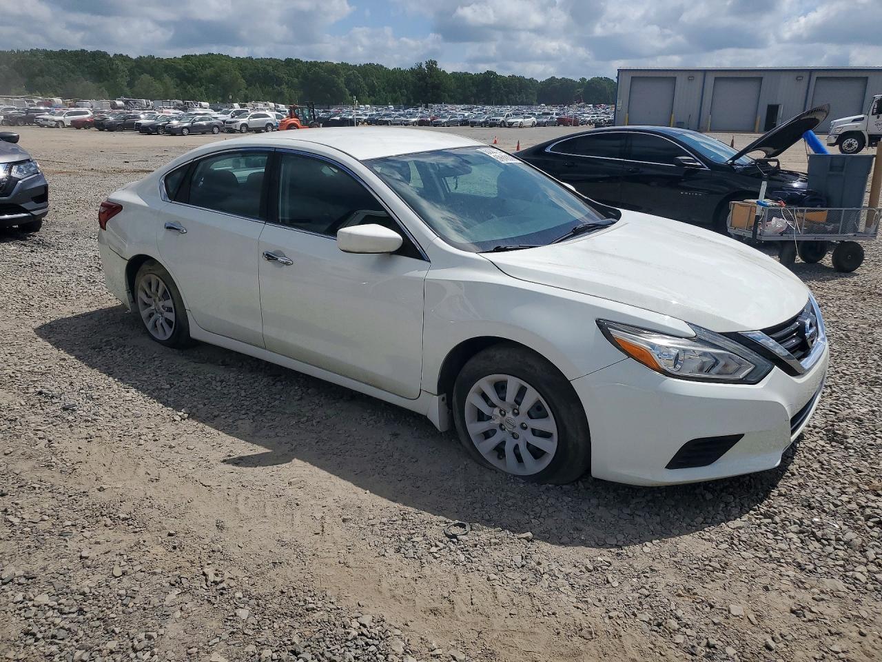 2018 Nissan Altima 2.5 S - Image 4
