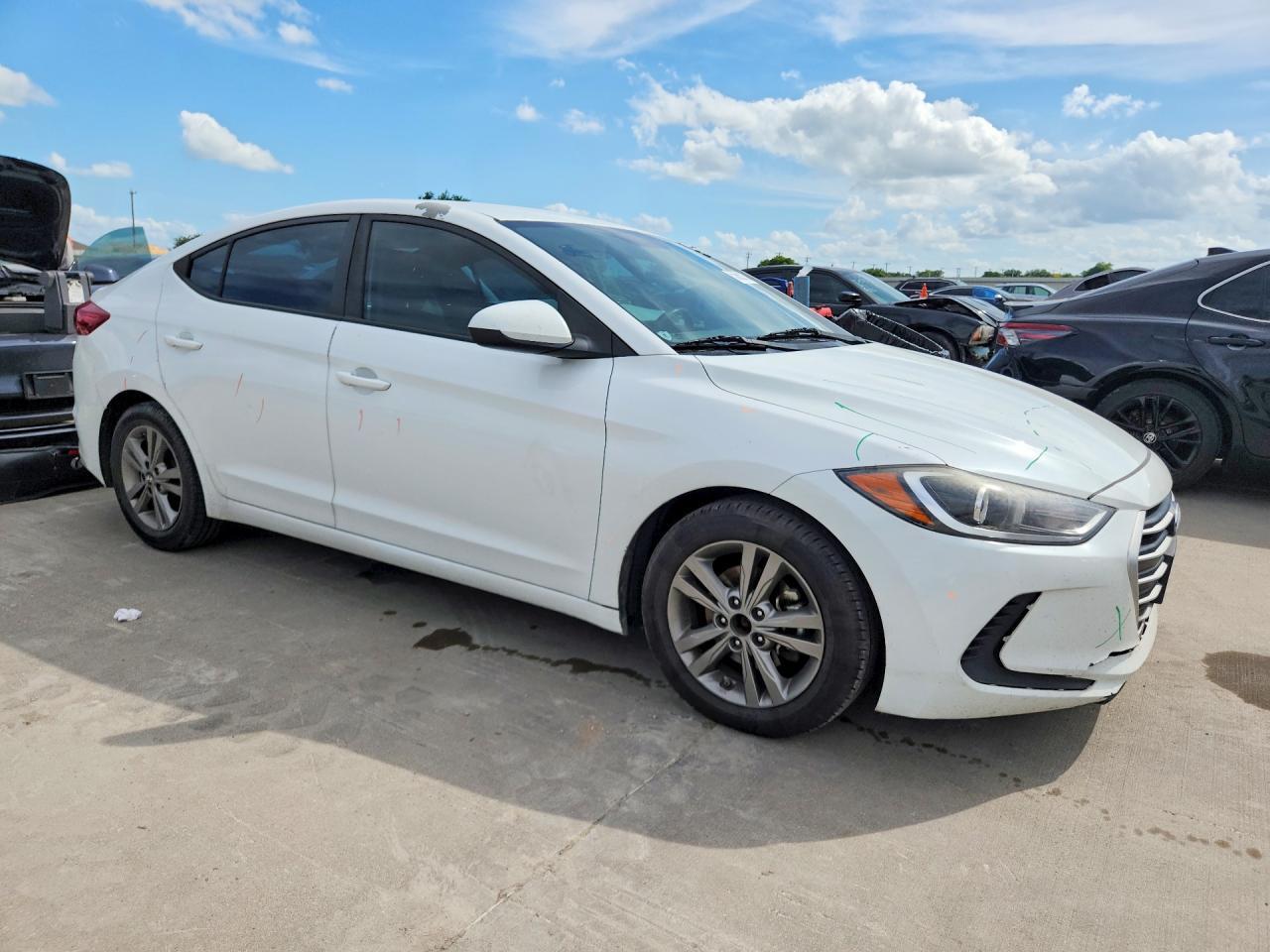 2017 Hyundai Elantra Se - Фото 4