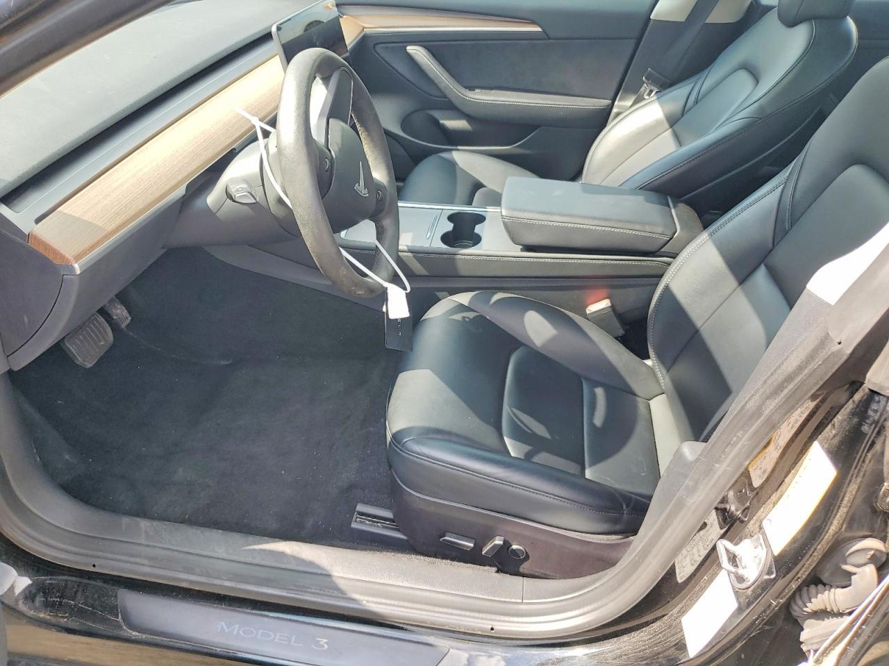 2023 Tesla Model 3 - Фото 7
