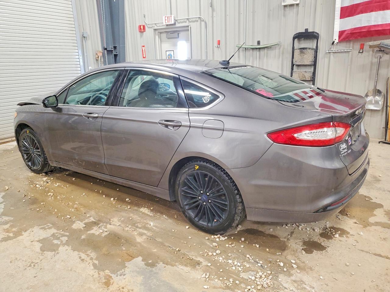 2014 Ford Fusion Se - Image 2