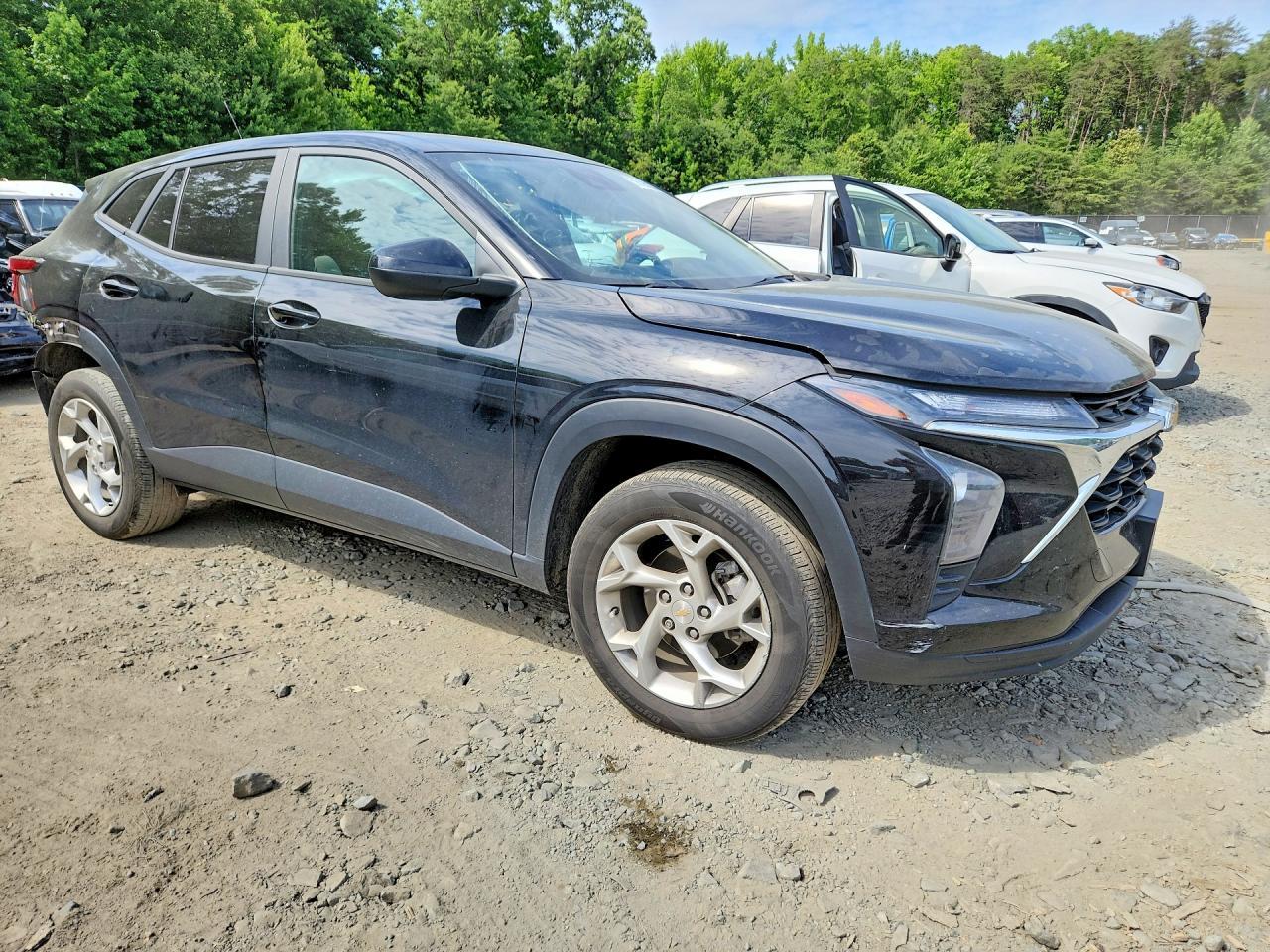 2024 Chevrolet Trax Ls - Фото 4
