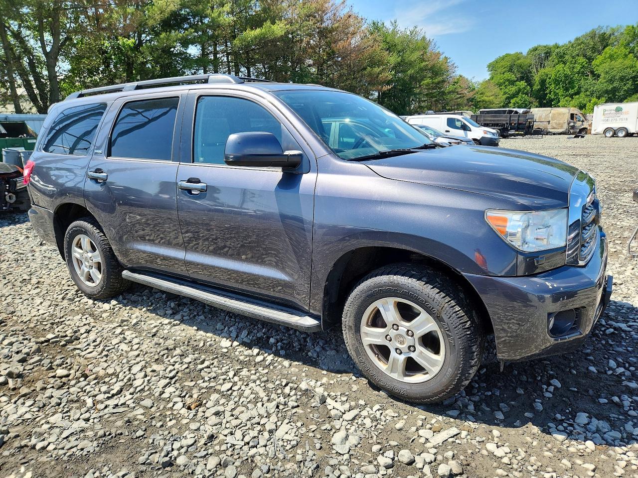2013 Toyota Sequoia Sr5 - Image 4