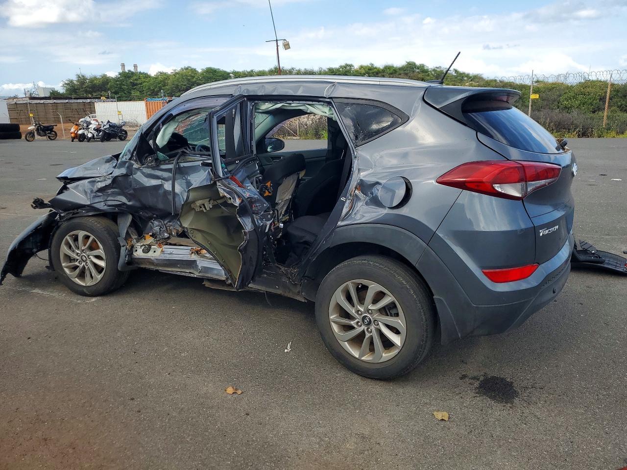 2017 Hyundai Tucson Se - Image 2