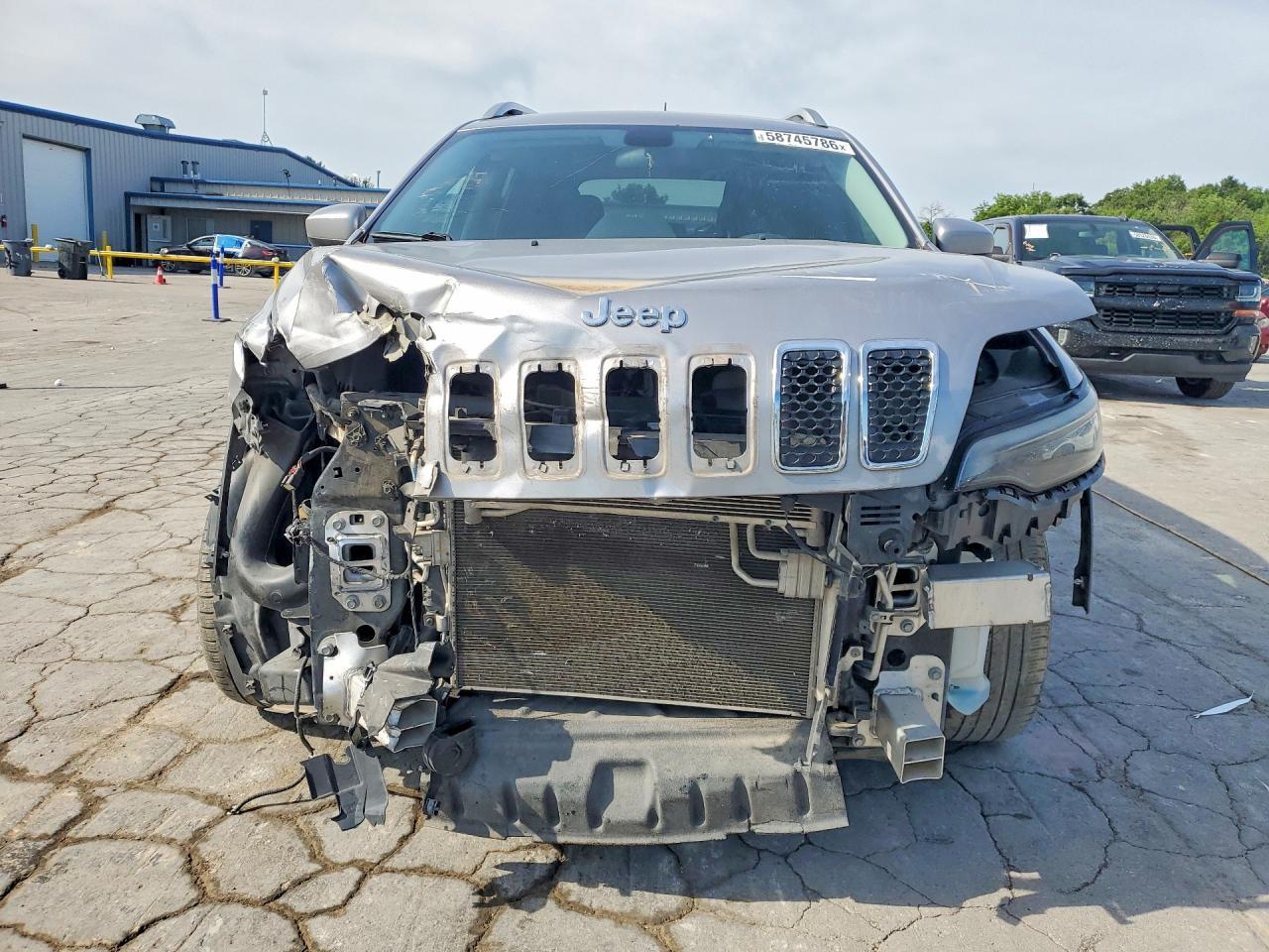 2019 Jeep Cherokee Latitude - Image 5