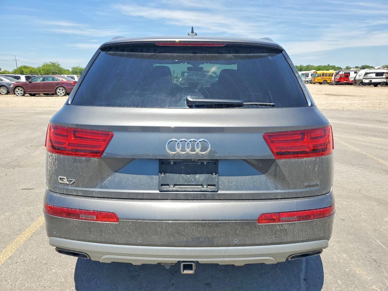 2018 Audi Q7 Premium Plus - Image 6