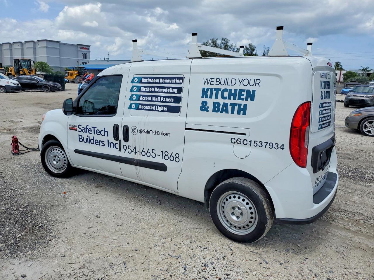2022 Ram Promaster City Cargo Van - Image 2