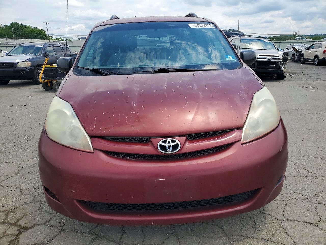 2008 Toyota Sienna Le 7-Passenger - Фото 5