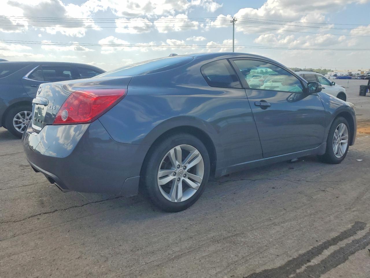 2013 Nissan Altima S - Фото 3