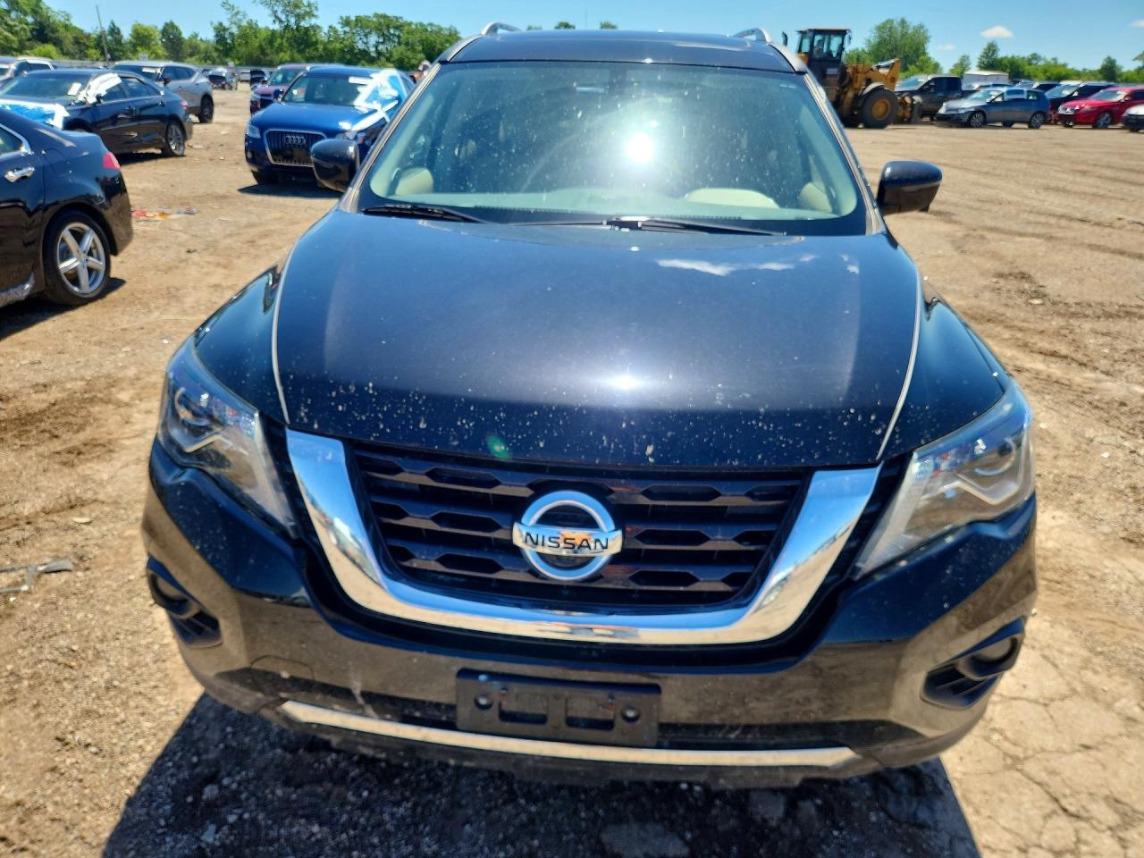 2020 Nissan Pathfinder Platinum - Фото 5