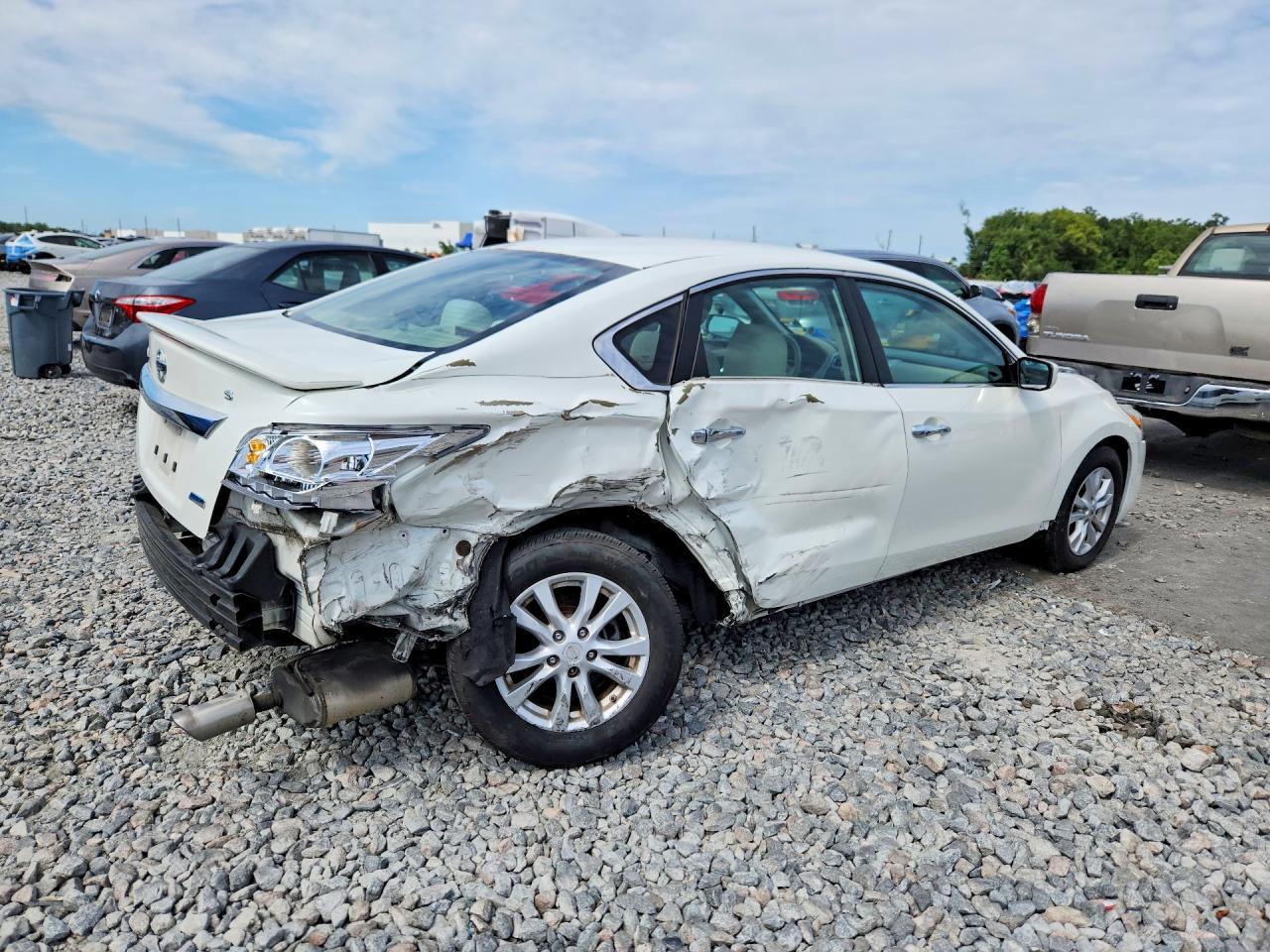2014 Nissan Altima 2.5 S - Фото 3