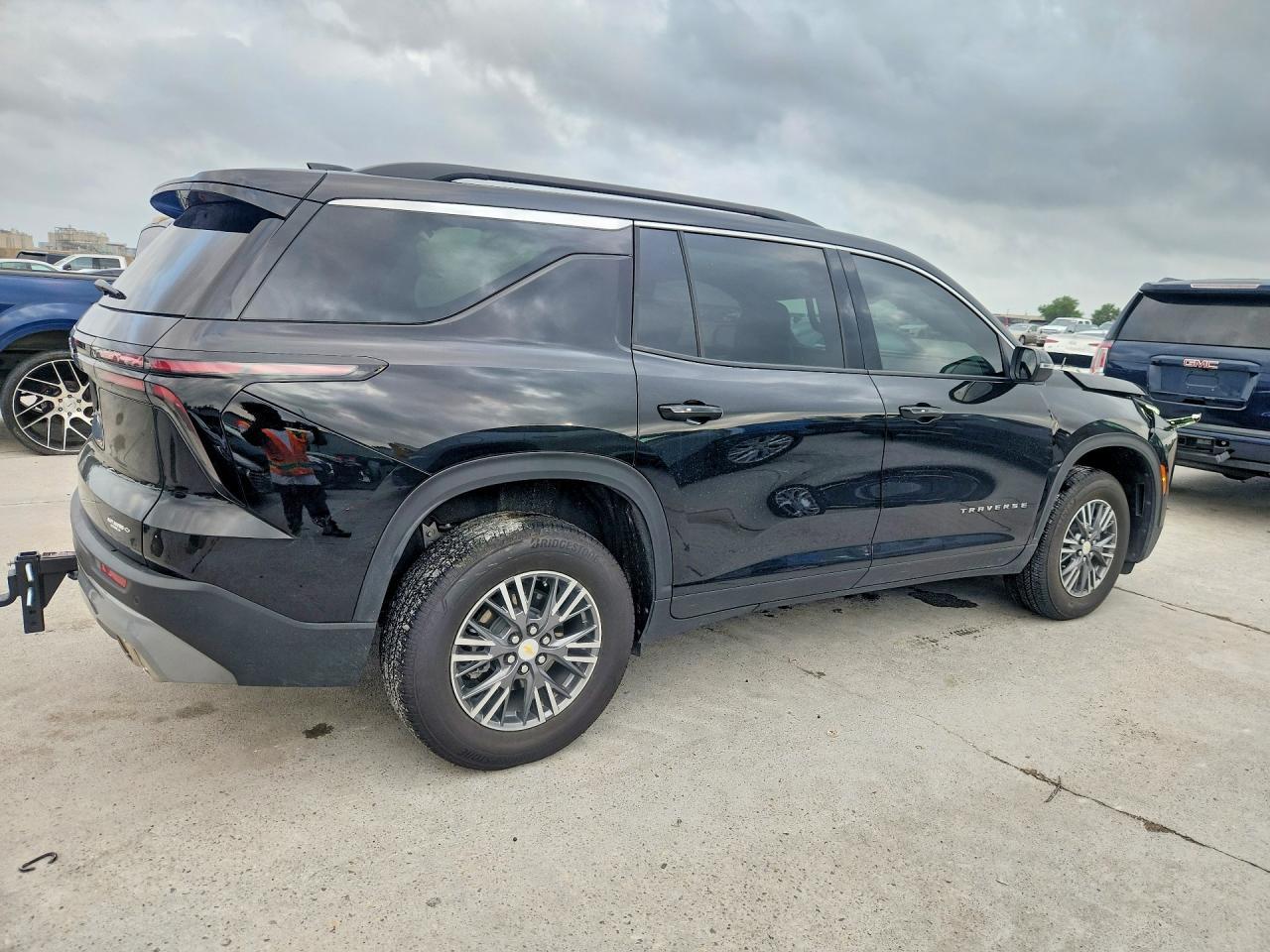 2026 Chevrolet Traverse Lt - Image 3