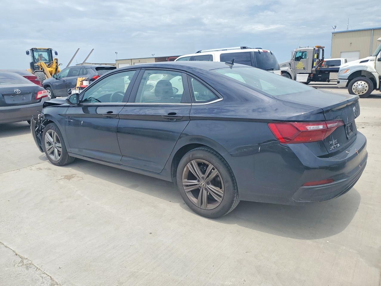 2024 Volkswagen Jetta Se - Фото 2