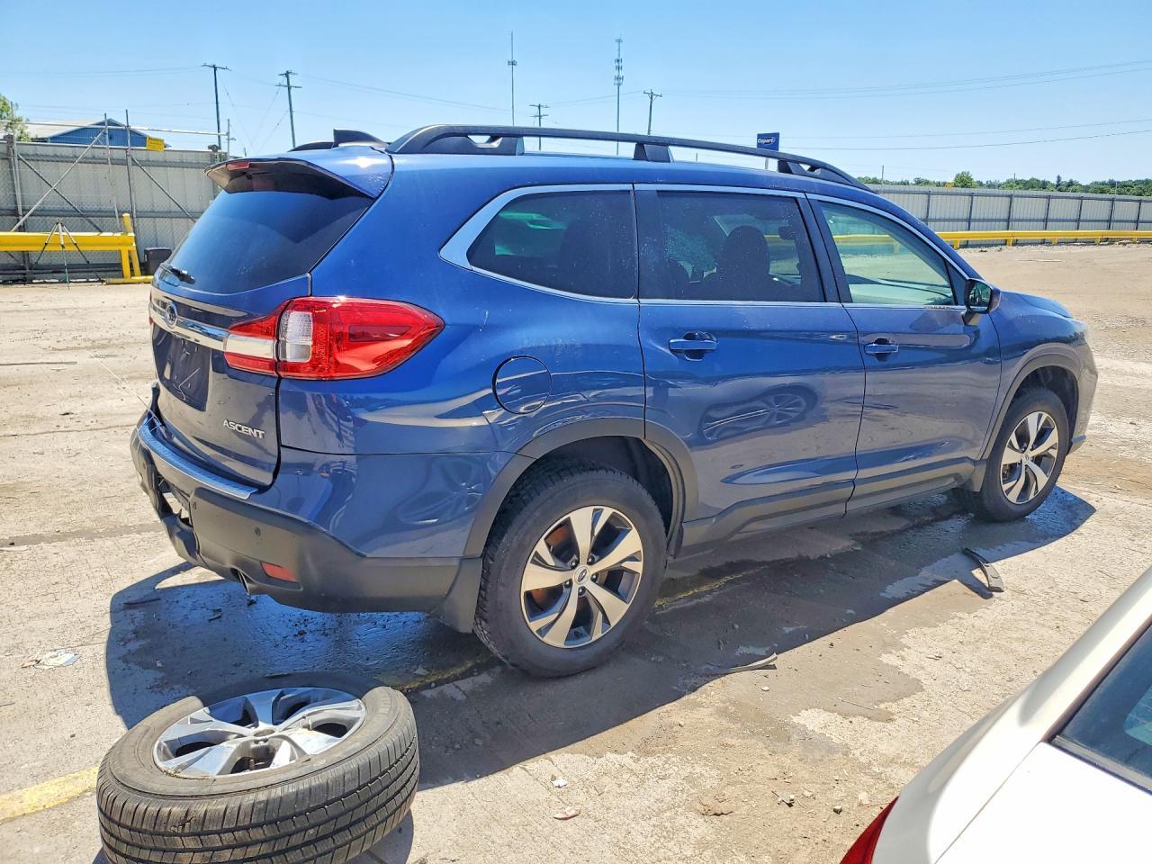 2019 Subaru Ascent Premium - Image 3
